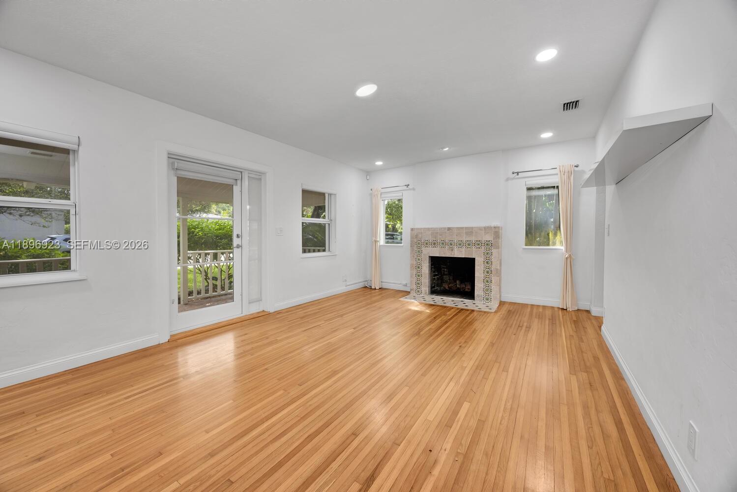 TAMIAMI PLACE PLAN 2 - Residential