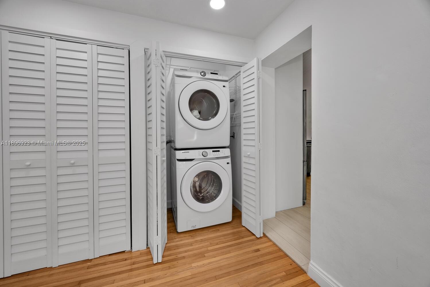 TAMIAMI PLACE PLAN 2 - Residential