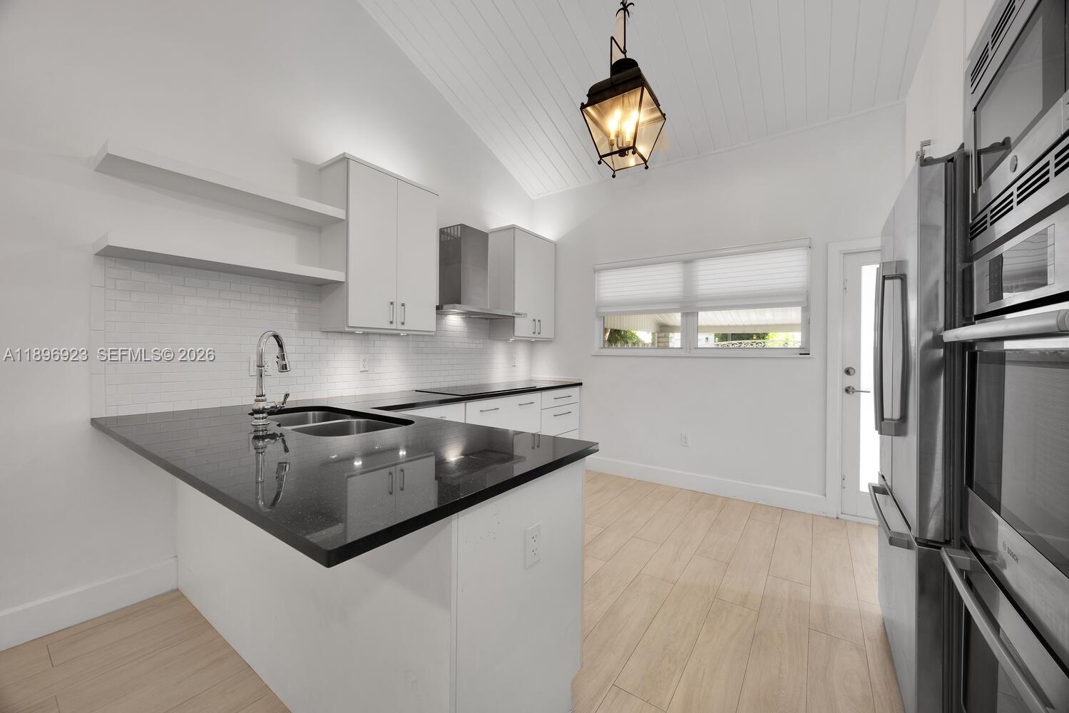 TAMIAMI PLACE PLAN 2 - Residential