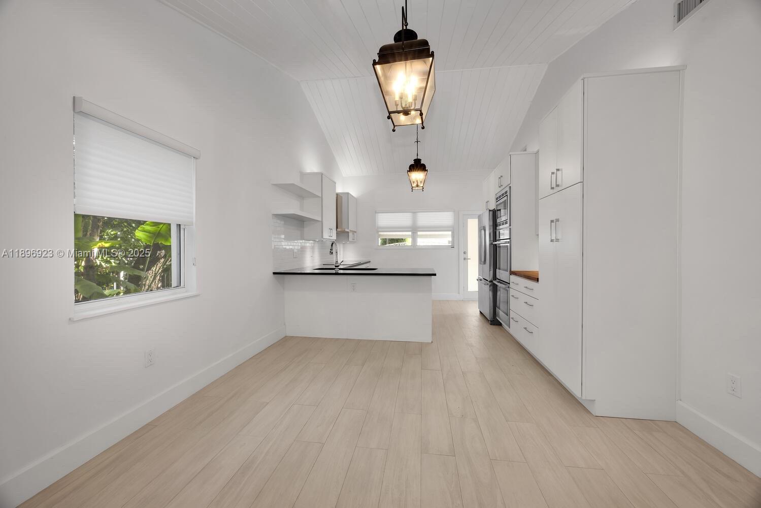 TAMIAMI PLACE PLAN 2 - Residential