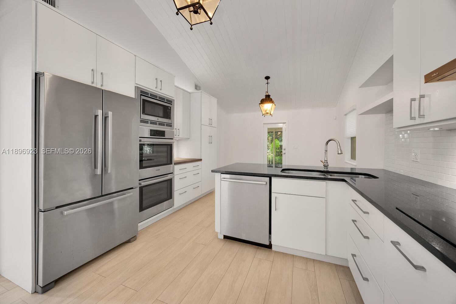 TAMIAMI PLACE PLAN 2 - Residential