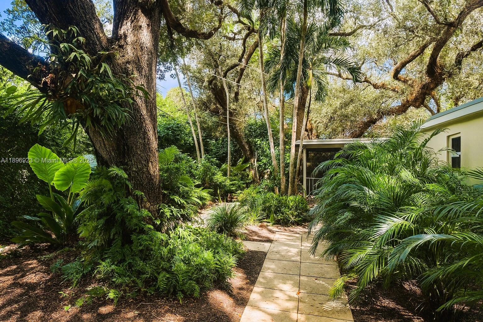 TAMIAMI PLACE PLAN 2 - Residential