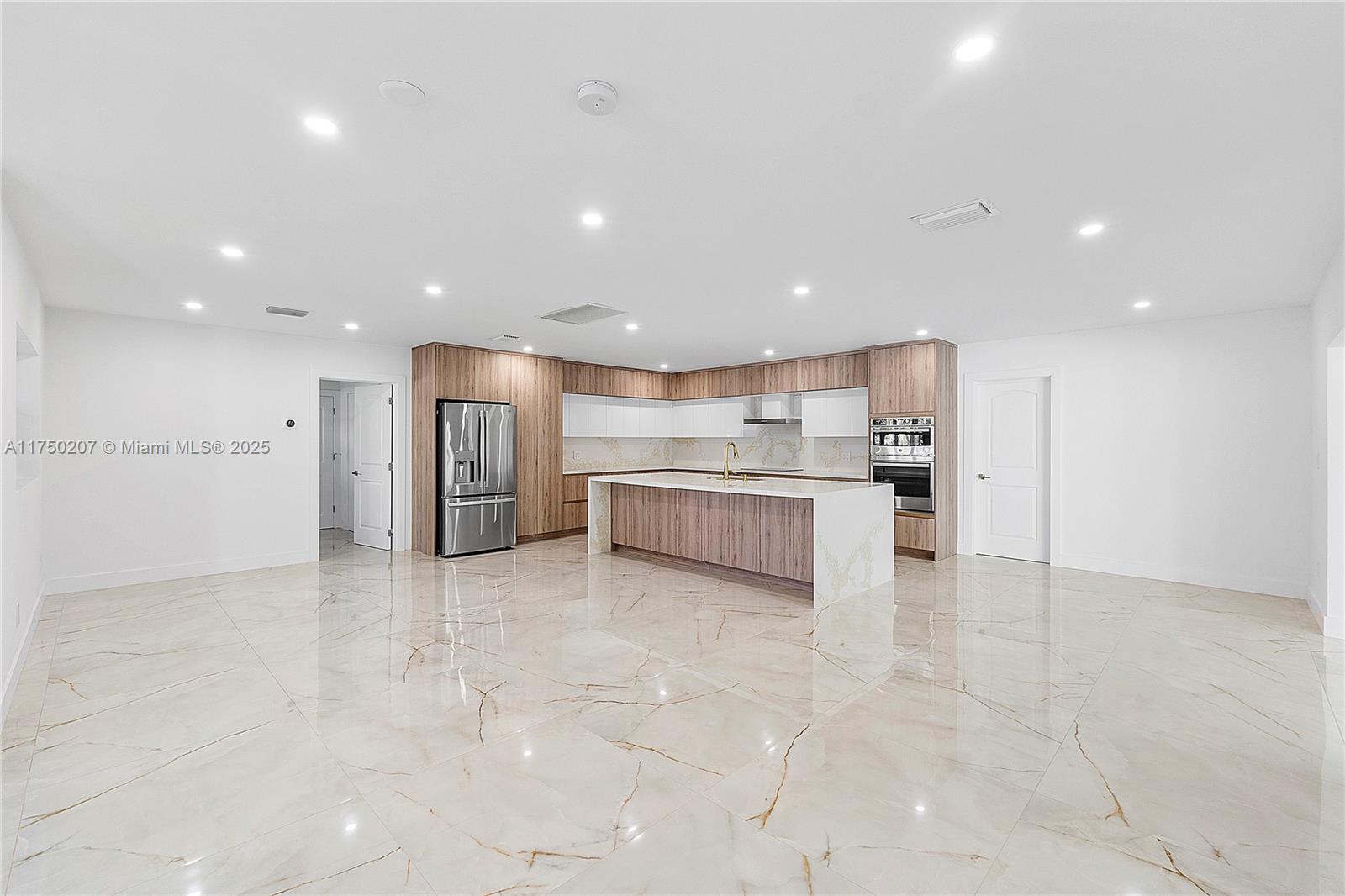 ALAN GROVE ESTATES FIRST - Residential