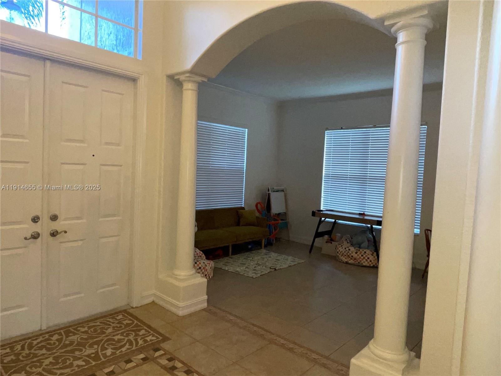 PARKLAND ISLES - Residential