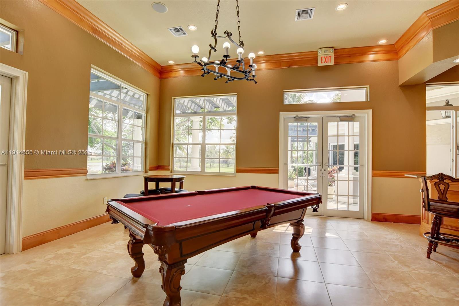 PARKLAND ISLES - Residential