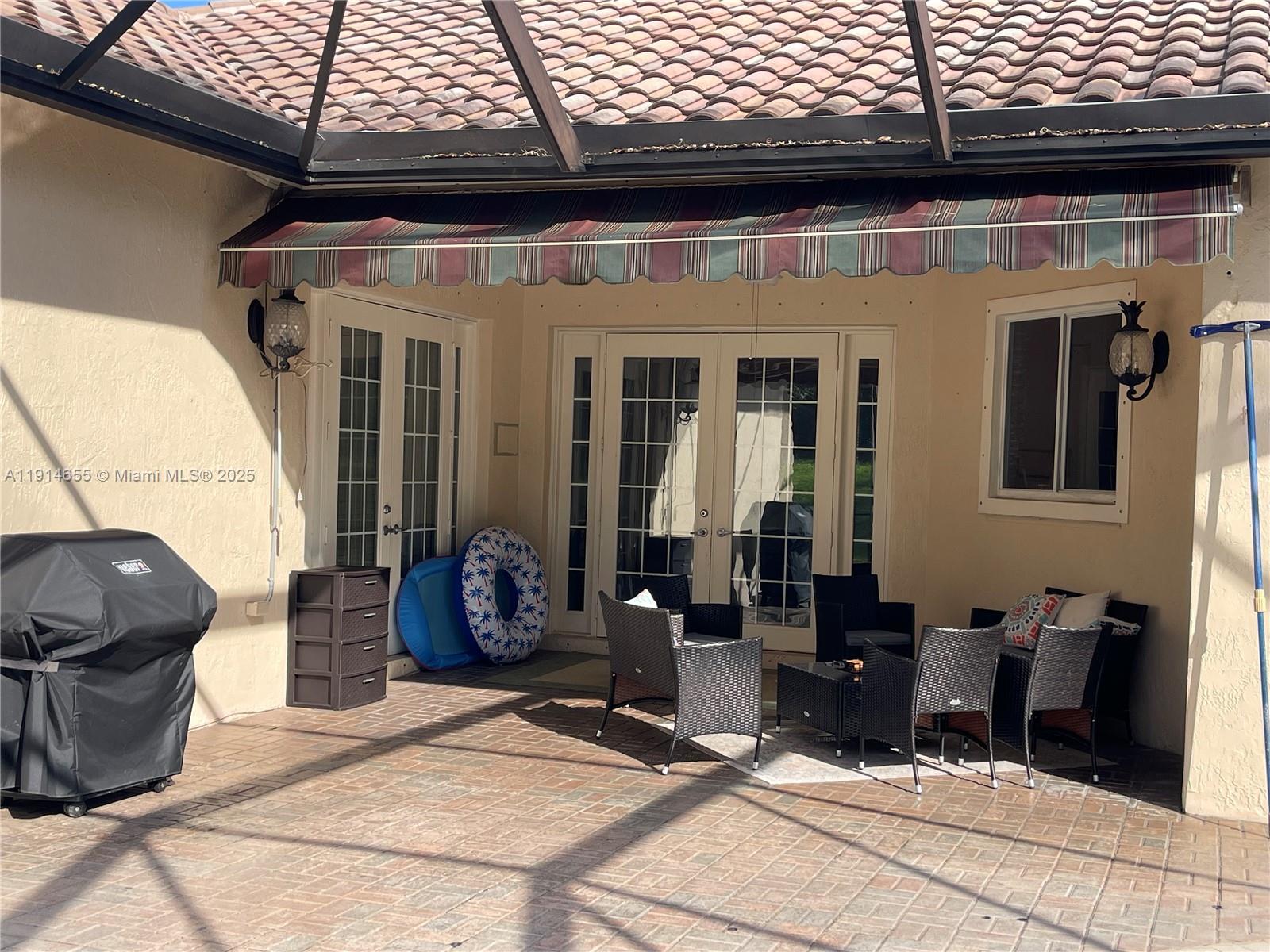 PARKLAND ISLES - Residential