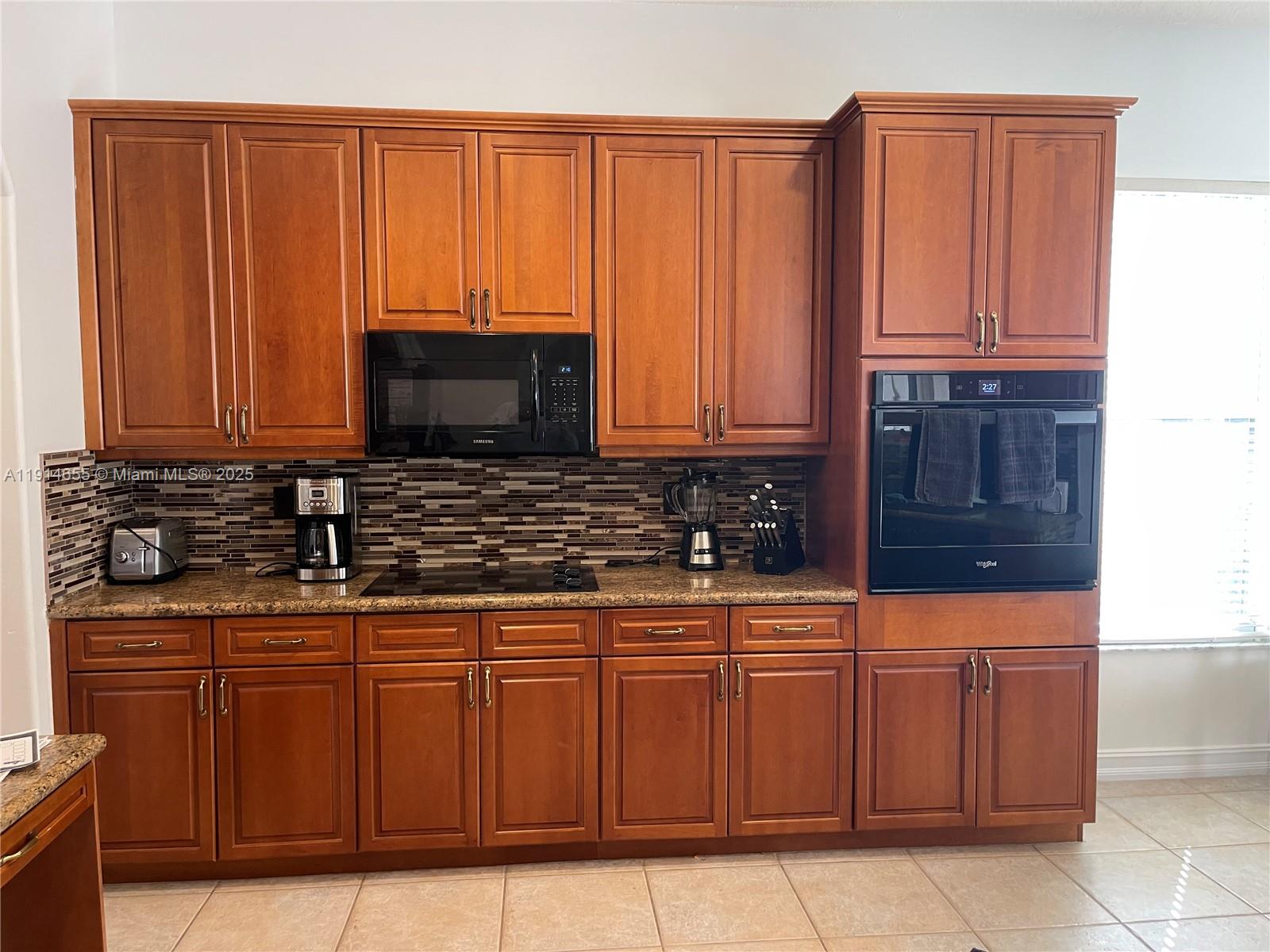 PARKLAND ISLES - Residential