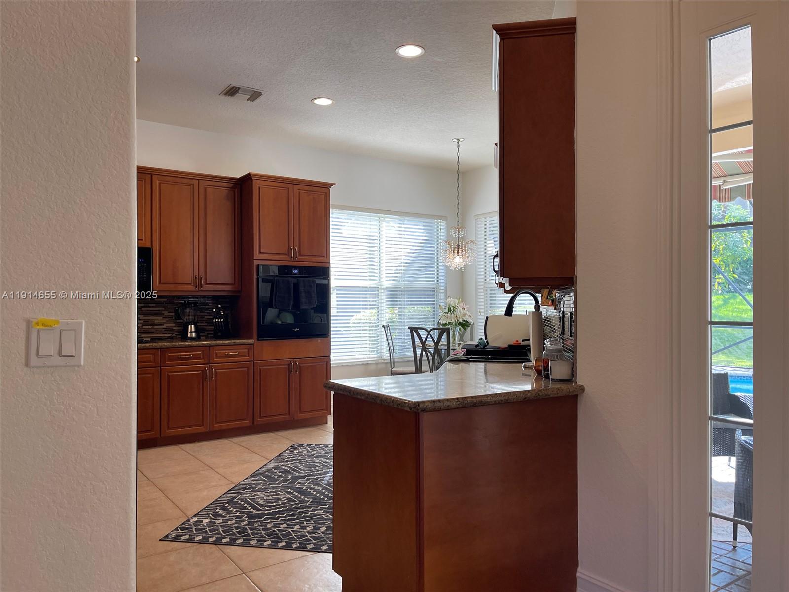 PARKLAND ISLES - Residential