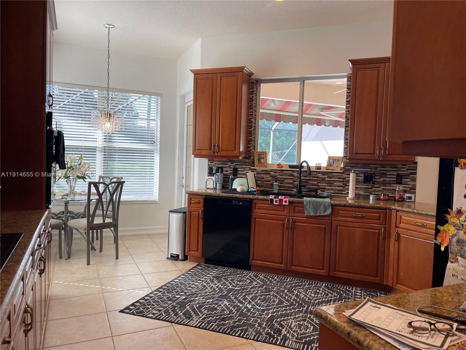 PARKLAND ISLES - Residential