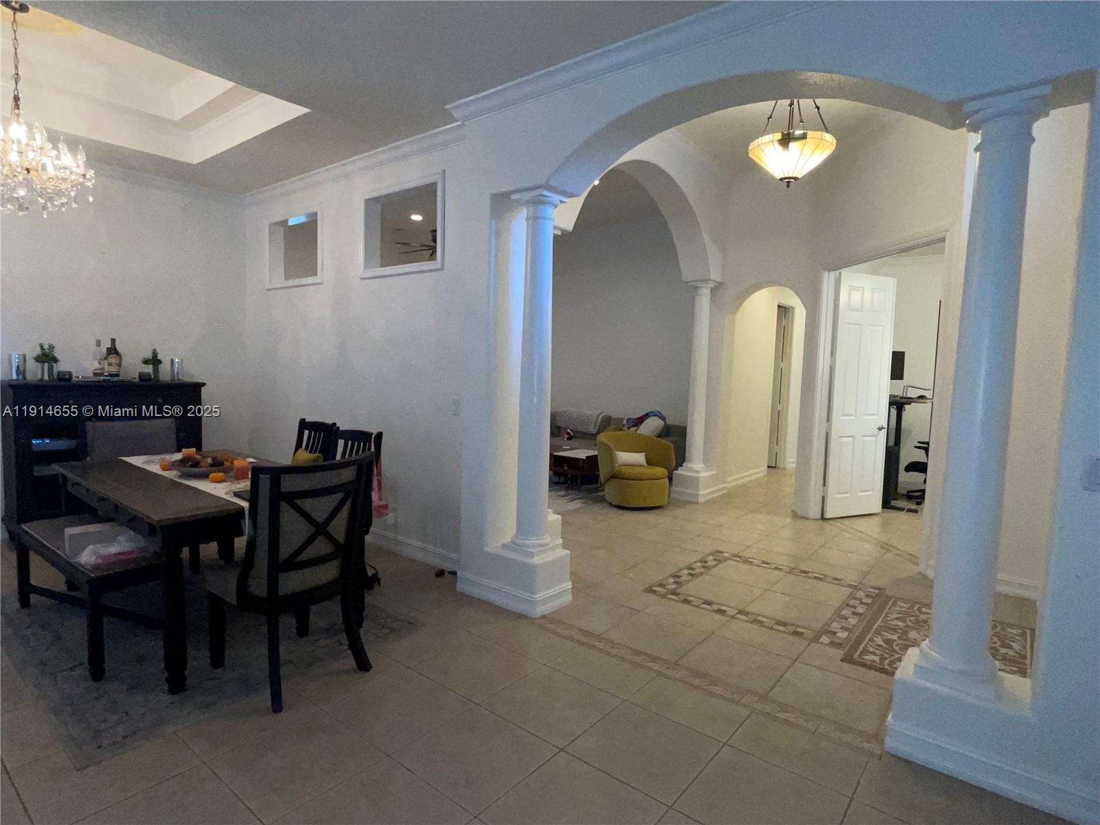 PARKLAND ISLES - Residential