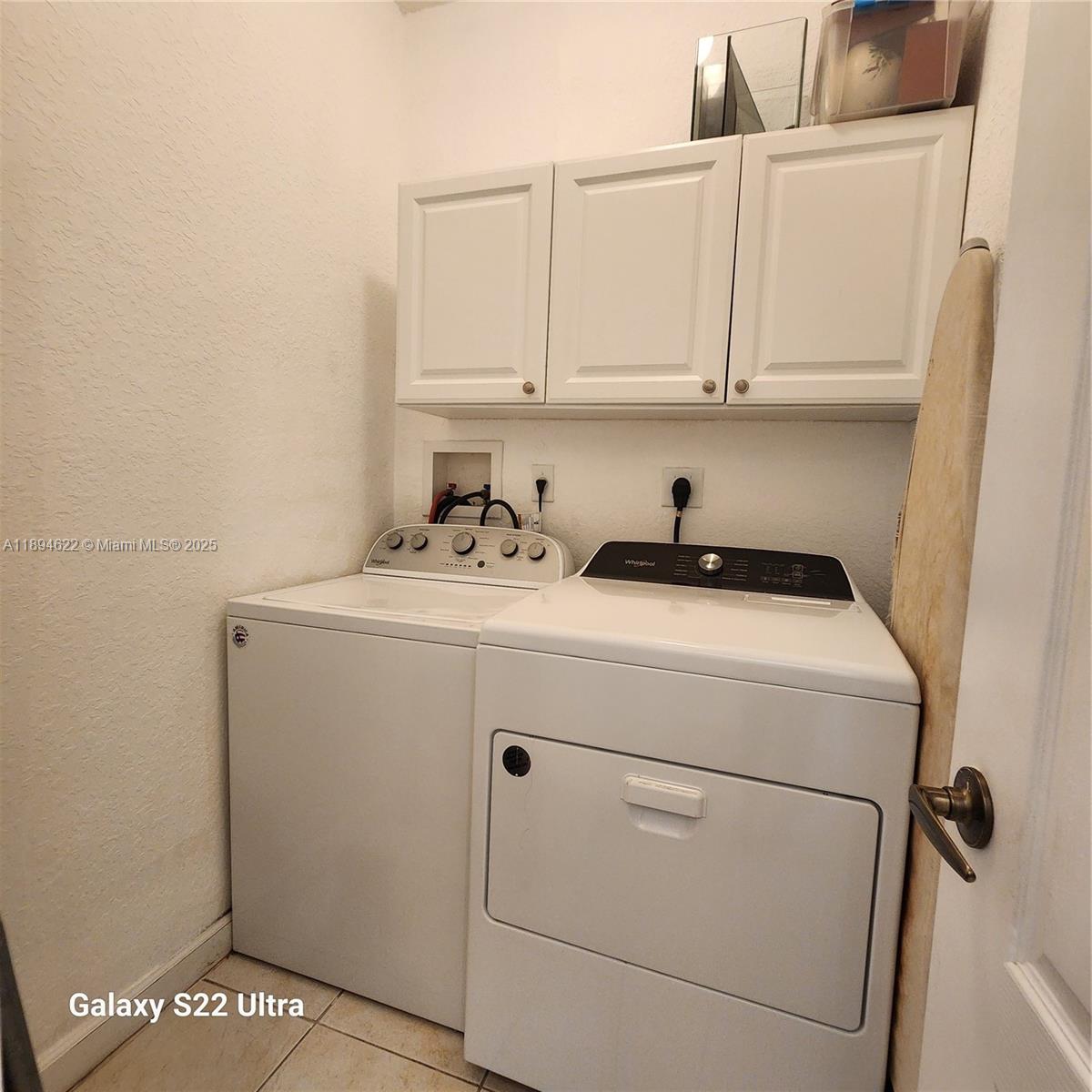 ISLANDS AT DORAL TOWNHOME - Residential Lease
