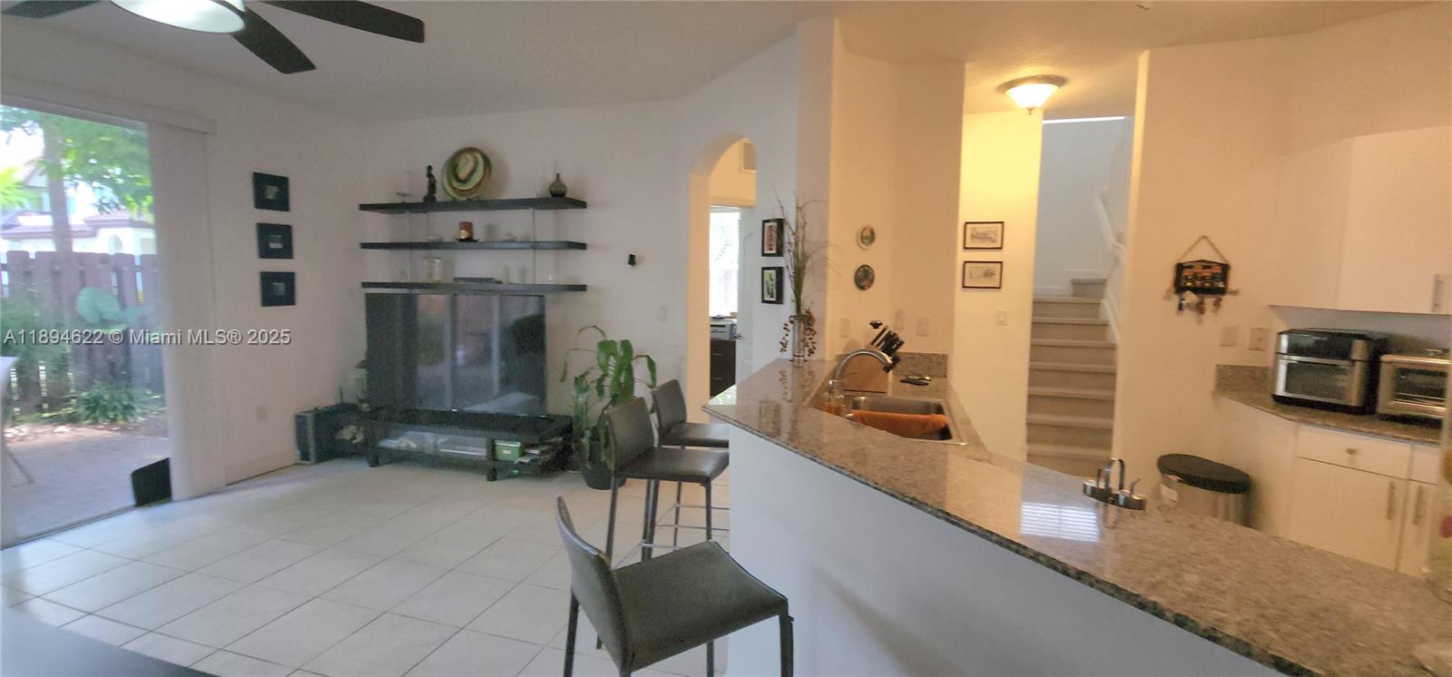 ISLANDS AT DORAL TOWNHOME - Residential Lease