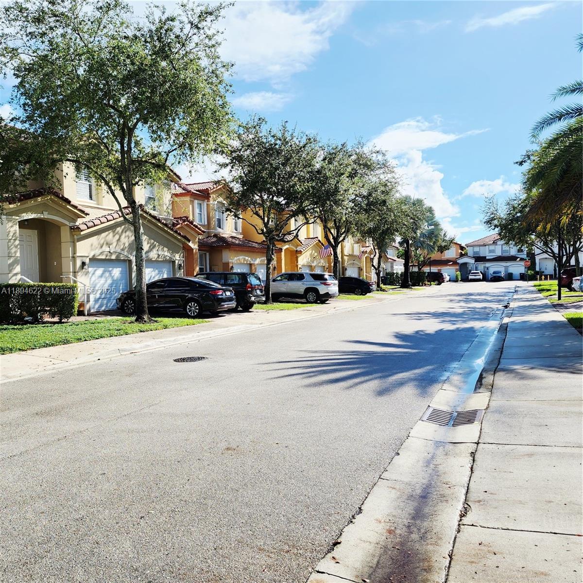 ISLANDS AT DORAL TOWNHOME - Residential Lease