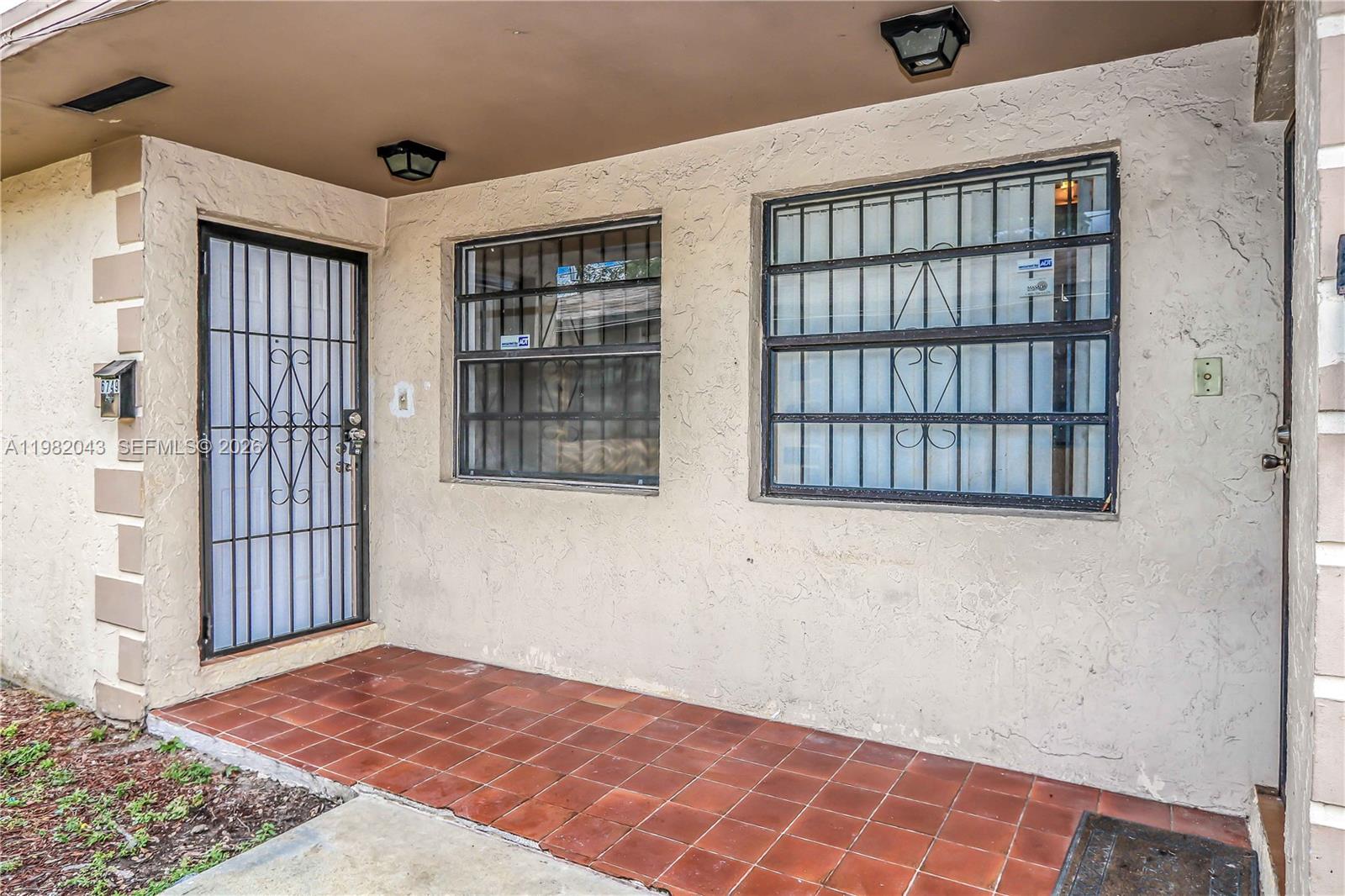 7TH AVENUE HIGHLANDS - Residential Lease