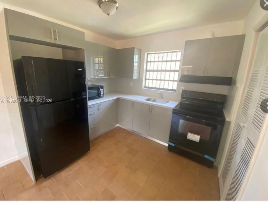 Totally remodeled duplex: New Kitchen, quartz counter tops and backsplash and black appliances. spacious and freshly painted. Close to everything, I-95, Dixie Hwy and Biscayne Blvd. Laundry room also comes with brand new big washer and dryer ; Central A/C Unit , Kitchen and Bathroom exhaust. New bedroom floors, and renovated Bathroom. Rent includes Sewer/Trash, and Lawn Maintenance. Prospective Tenants must pass a background check and have no evictions. First, last and security deposit required to move in. All deposits must be held by Brickell Investment Realty