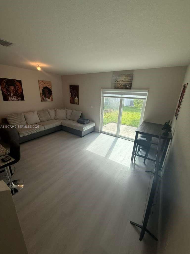 COSTA BLANCA VILLAS - Residential Lease