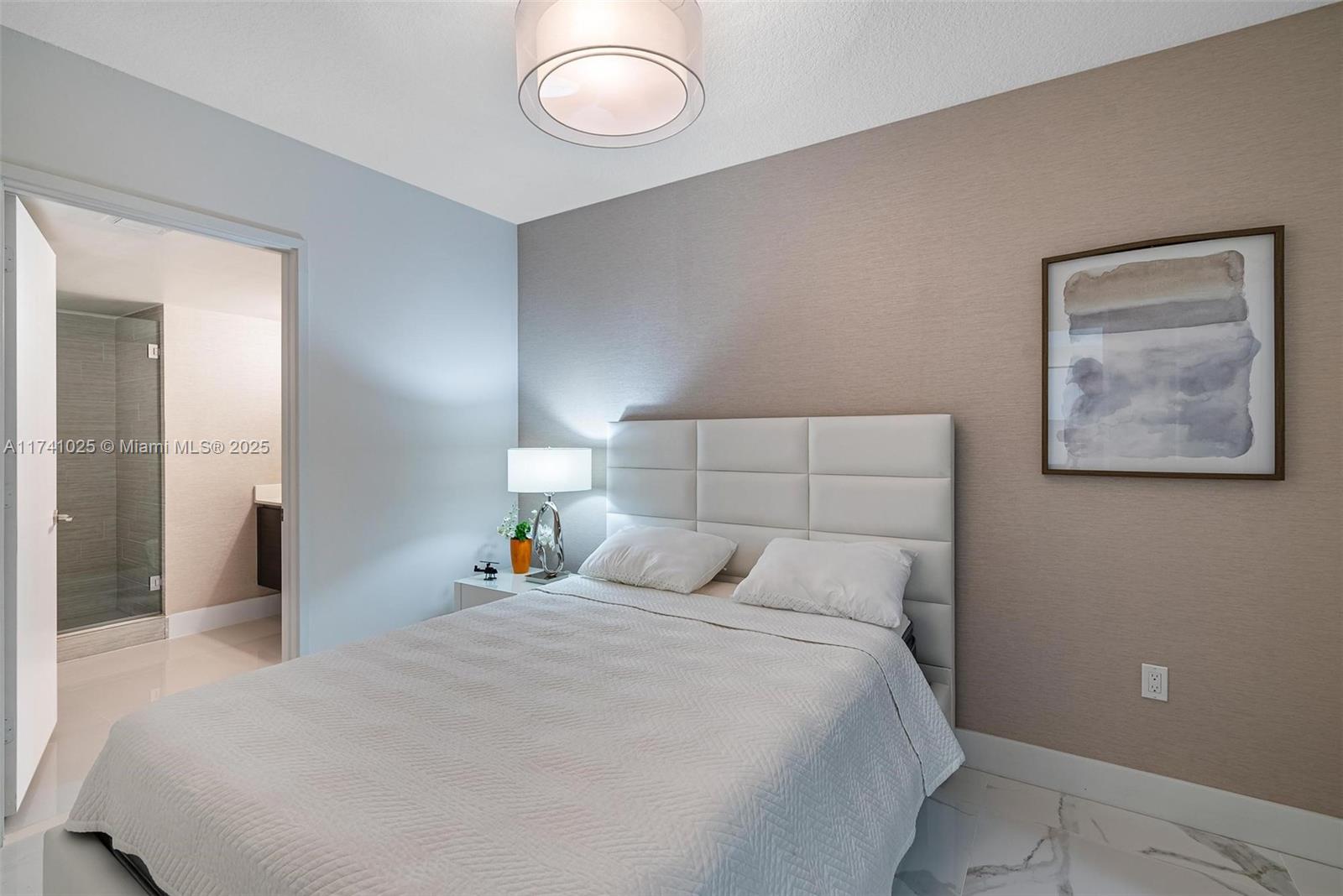 PARQUE TOWERS CONDO - Residential