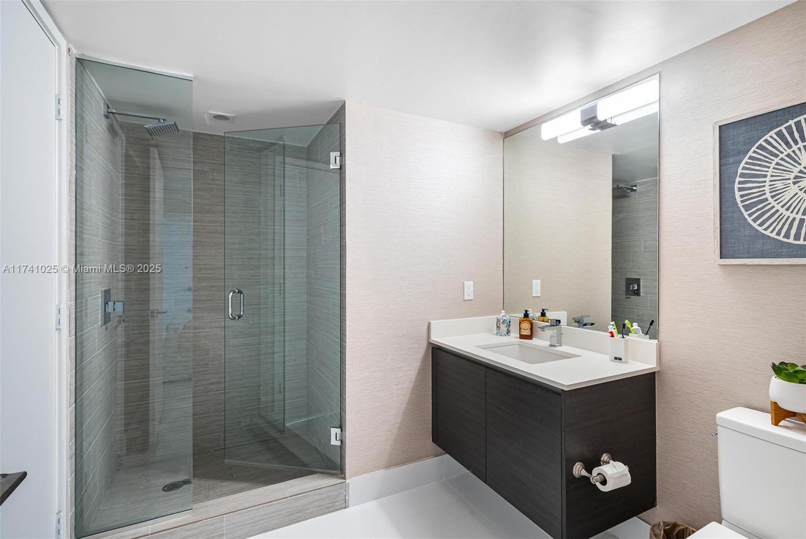 PARQUE TOWERS CONDO - Residential