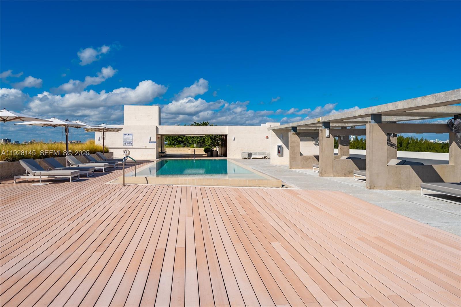 The Fairchild Coconut Grov - Residential