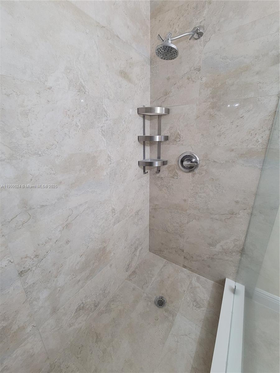 PEMBROKE LAKES SECTION EI - Residential Lease