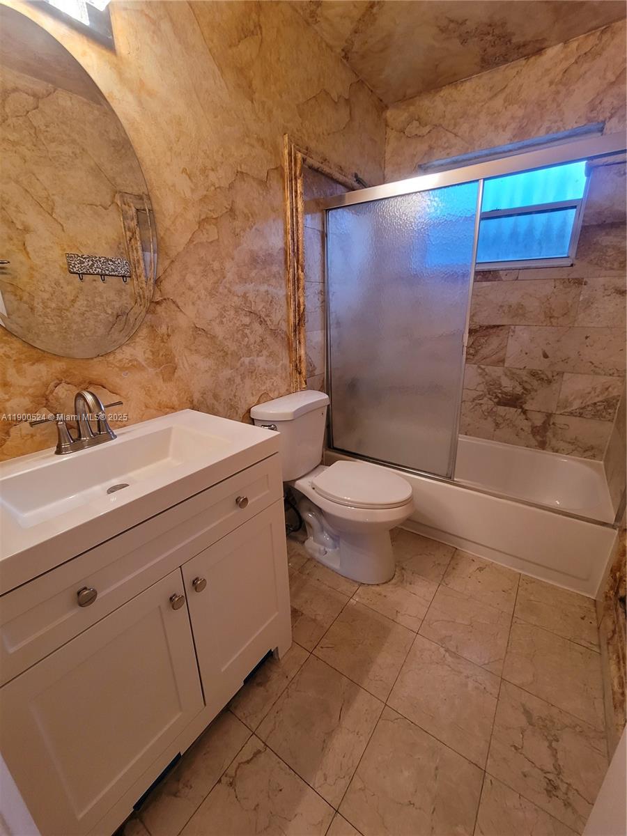 PEMBROKE LAKES SECTION EI - Residential Lease