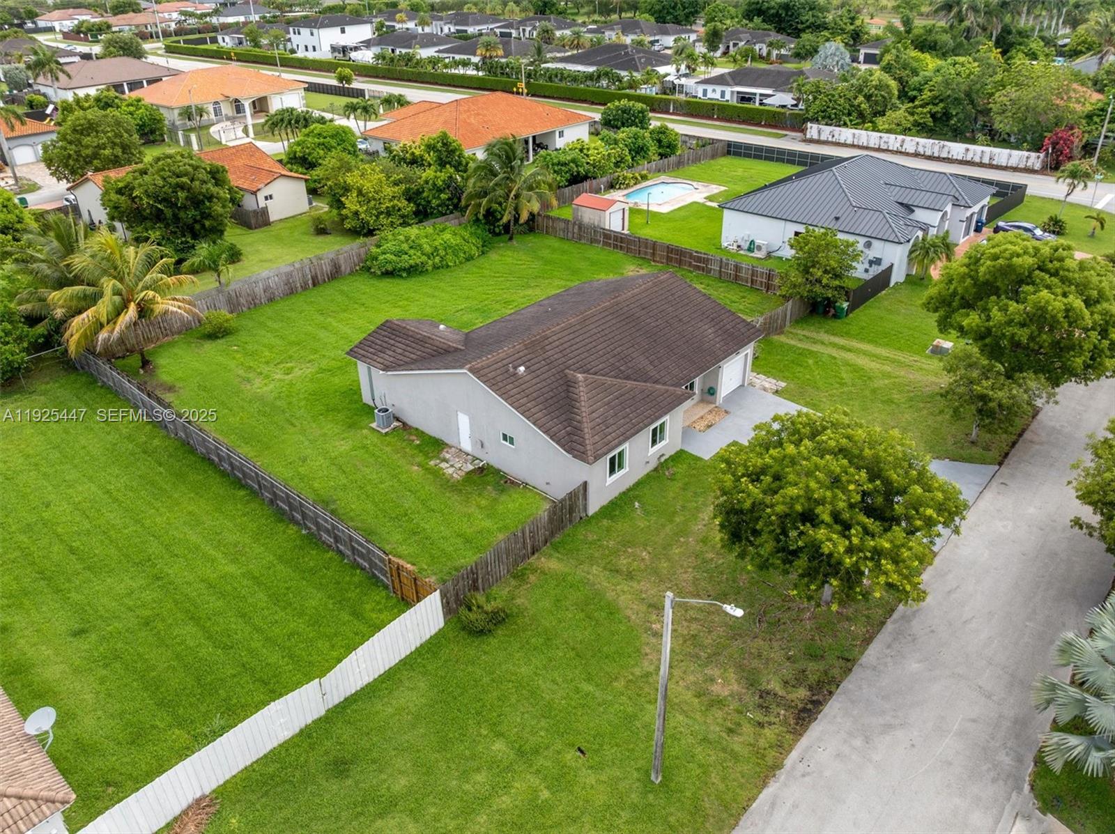 ESTATE MANSIONS - Residential