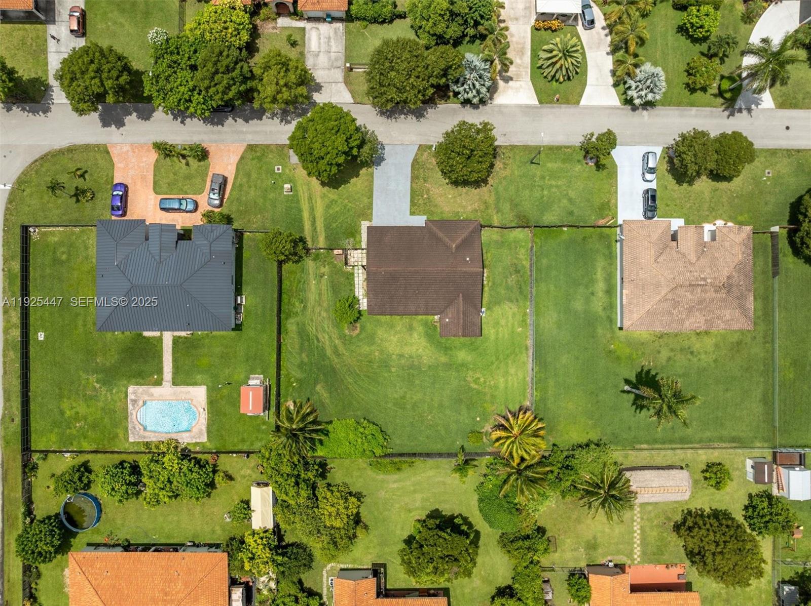 ESTATE MANSIONS - Residential