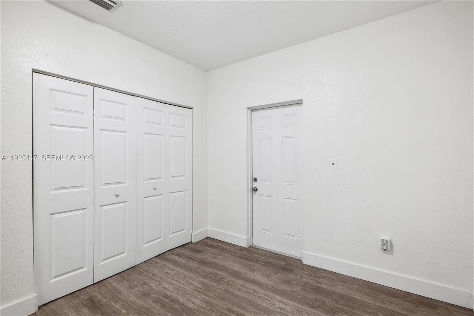 ESTATE MANSIONS - Residential