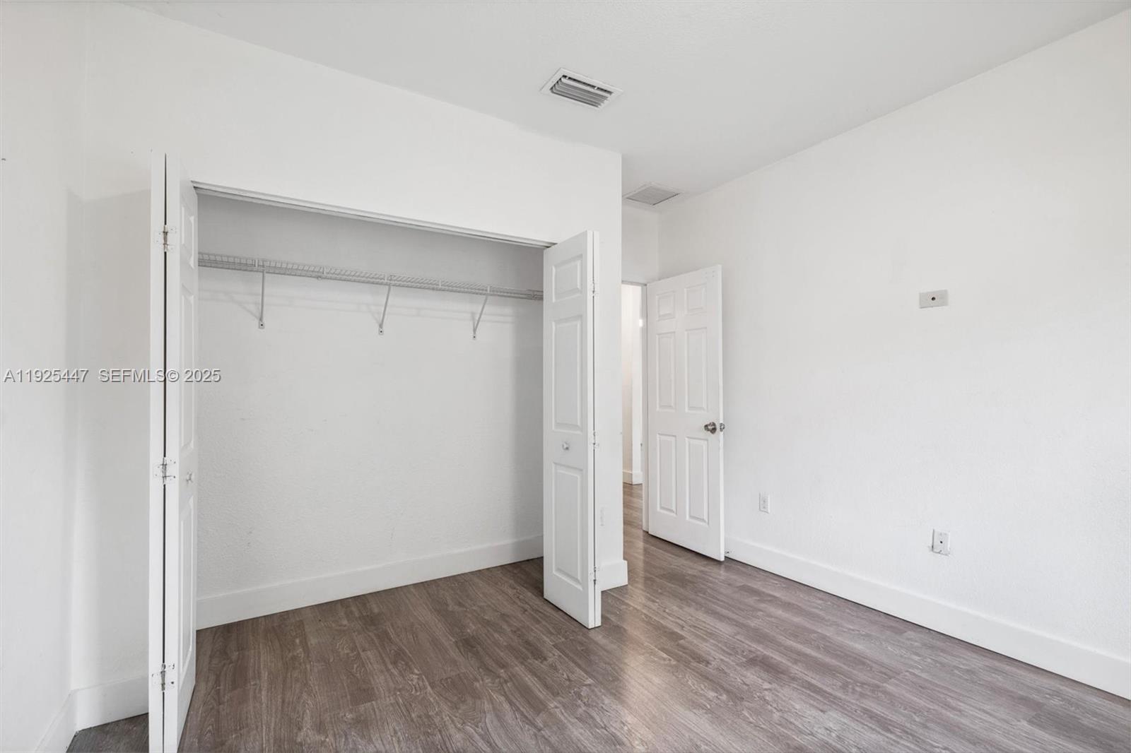 ESTATE MANSIONS - Residential