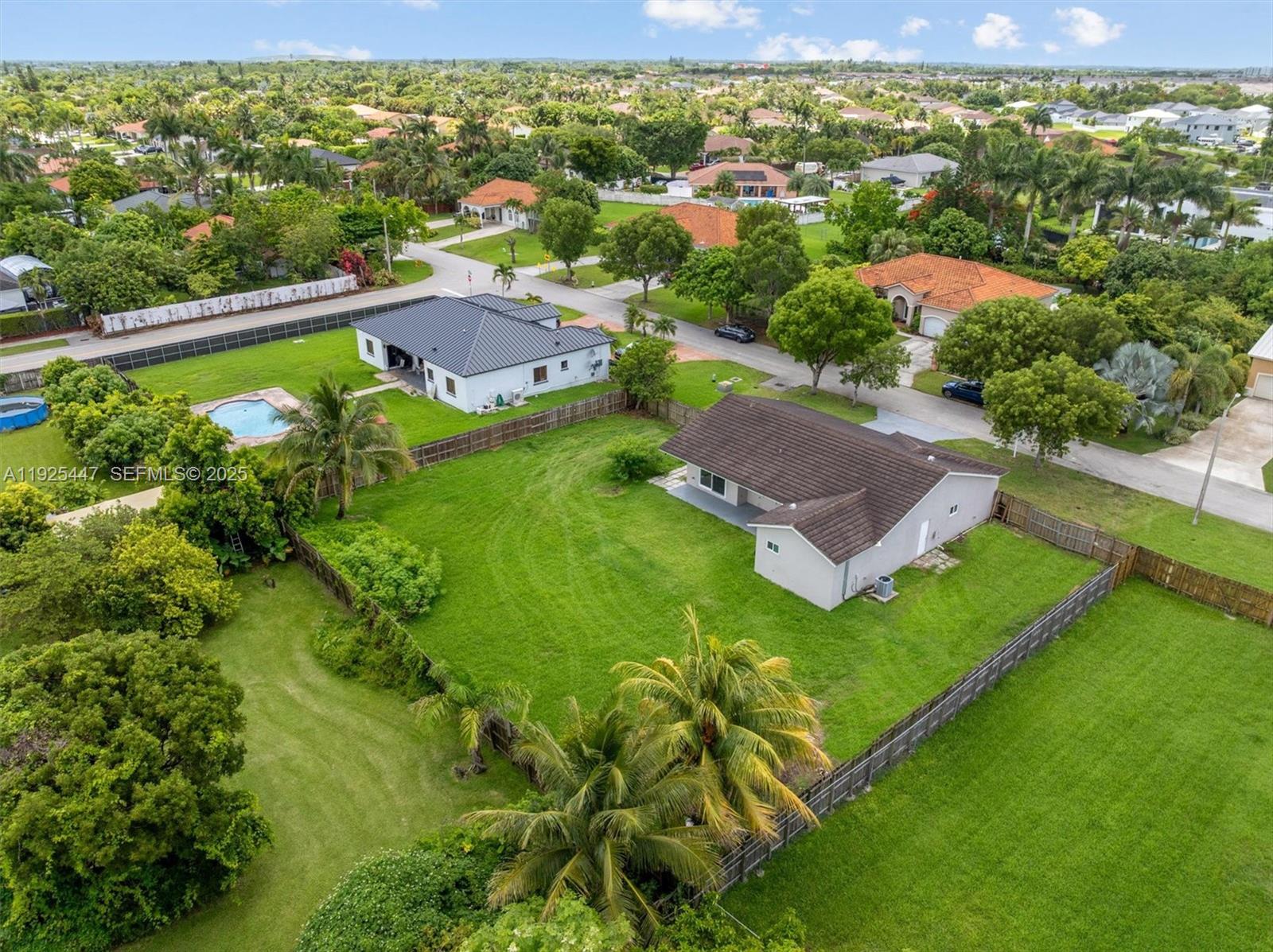 ESTATE MANSIONS - Residential