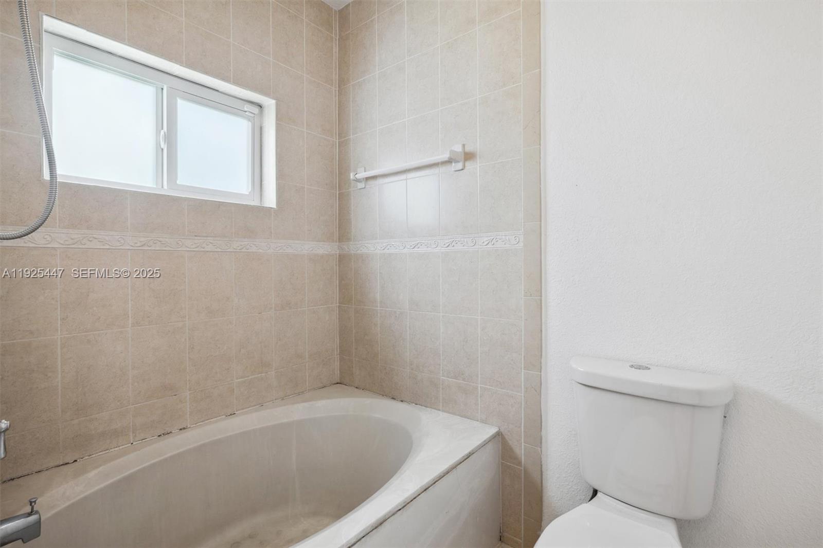 ESTATE MANSIONS - Residential