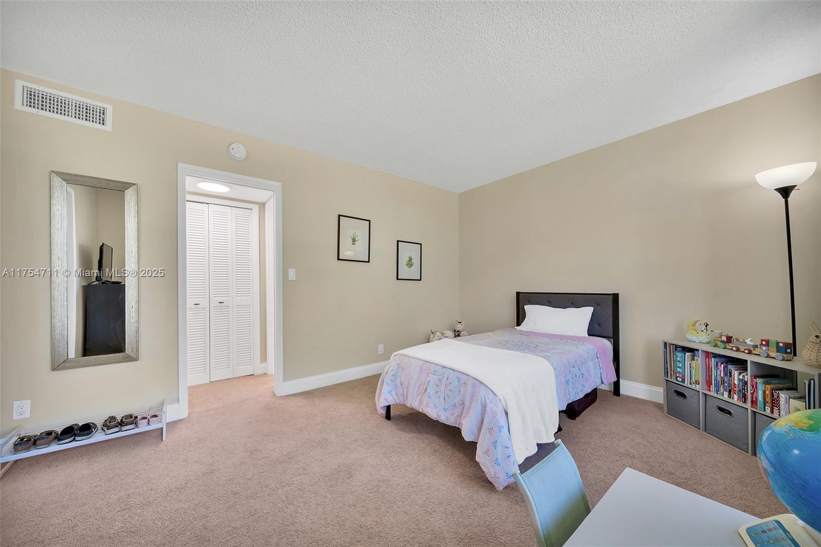 NO 1 PALM-AIRE COUNTRY CL - Residential