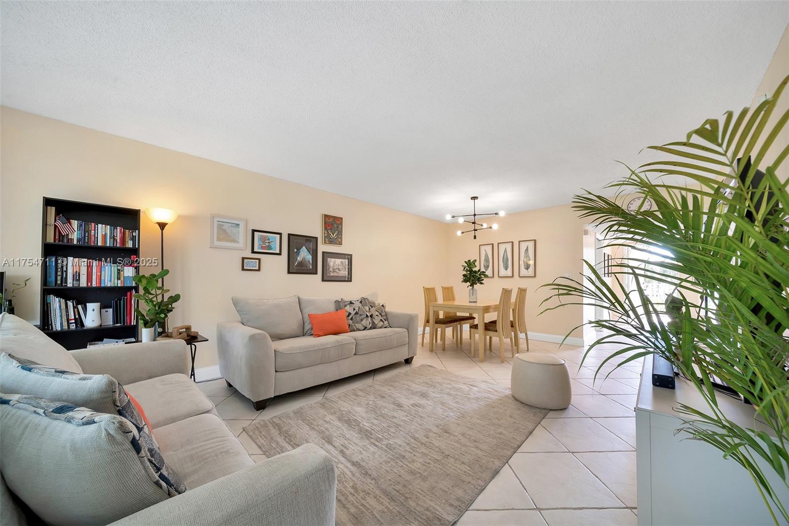 NO 1 PALM-AIRE COUNTRY CL - Residential