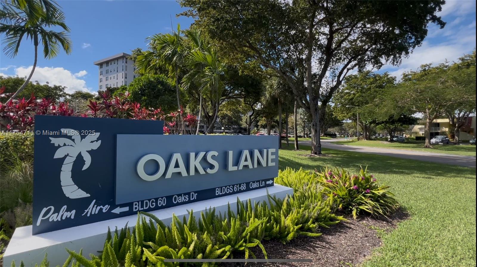 NO 1 PALM-AIRE COUNTRY CL - Residential