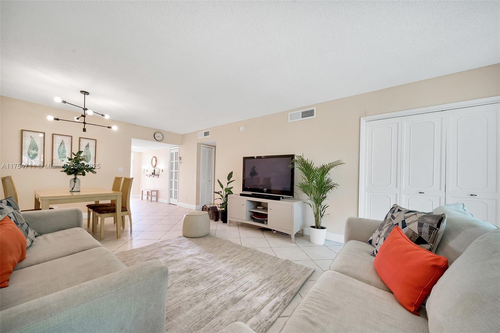 NO 1 PALM-AIRE COUNTRY CL - Residential