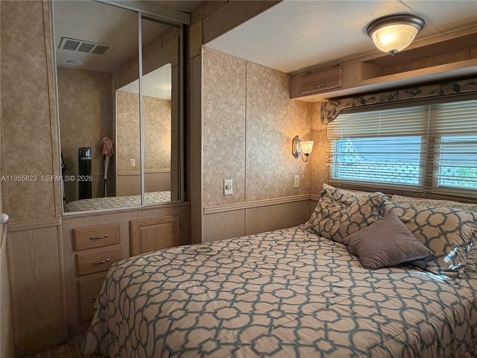 1361 Overseas Hwy G13