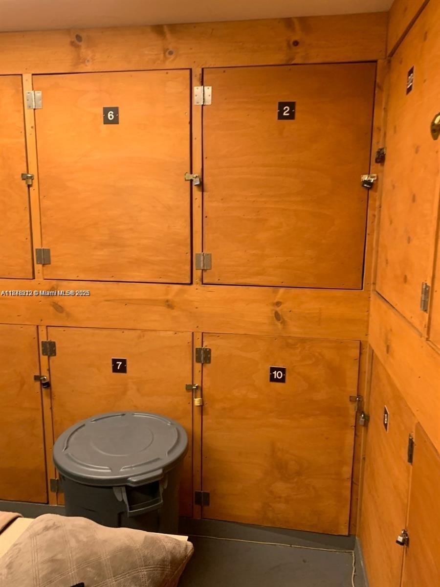 PELL MANOR CONDOMINIUM II - Residential