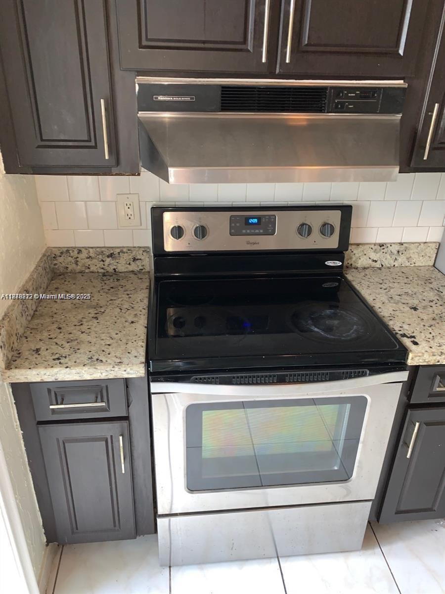 PELL MANOR CONDOMINIUM II - Residential