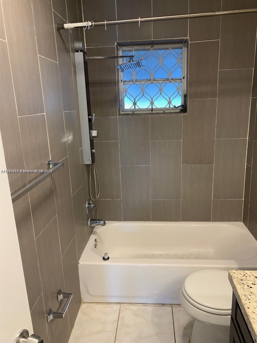 PELL MANOR CONDOMINIUM II - Residential