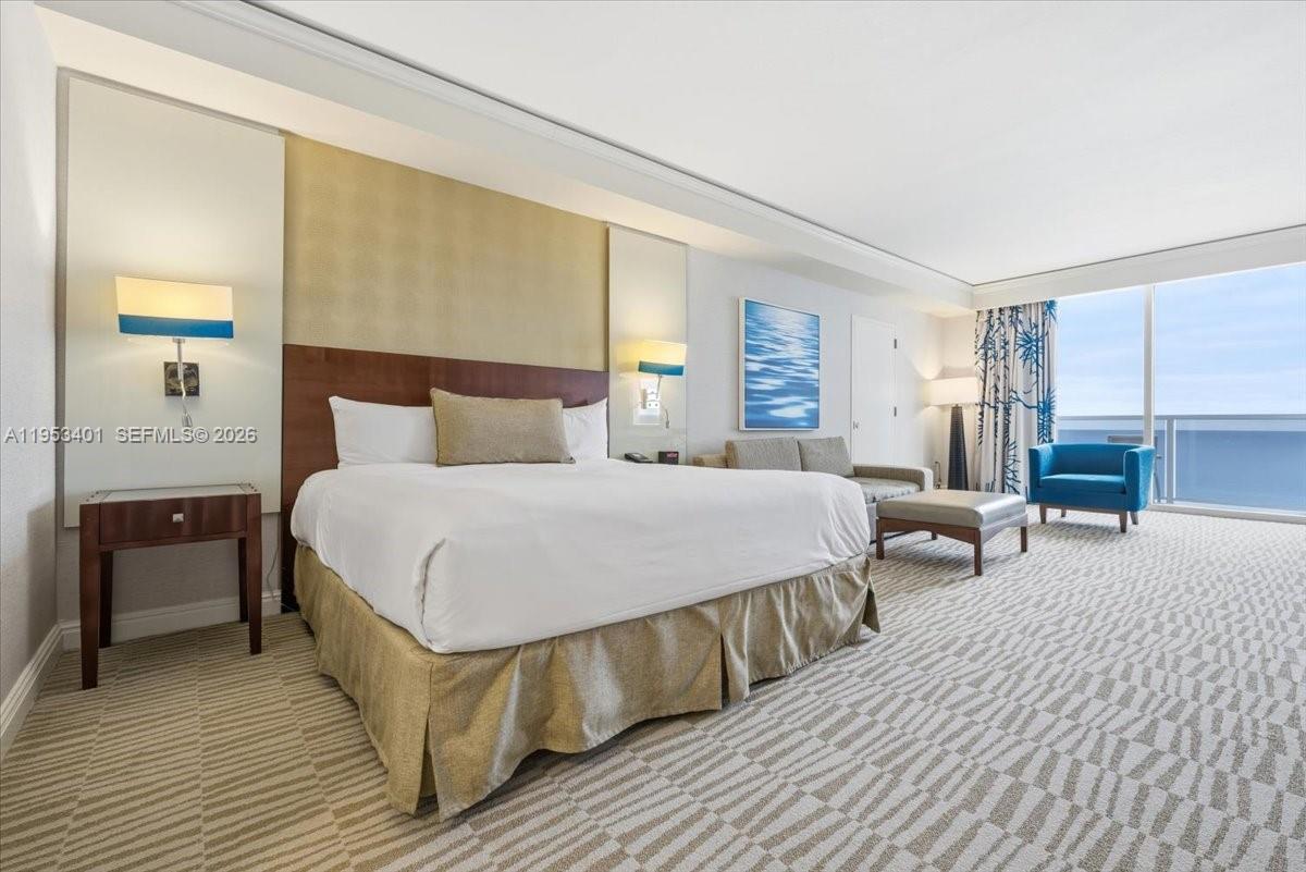 TRUMP INTERNATIONAL SONES - Residential