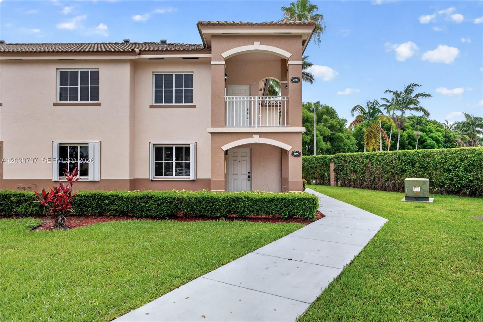 2721 SE 12th Pl 206