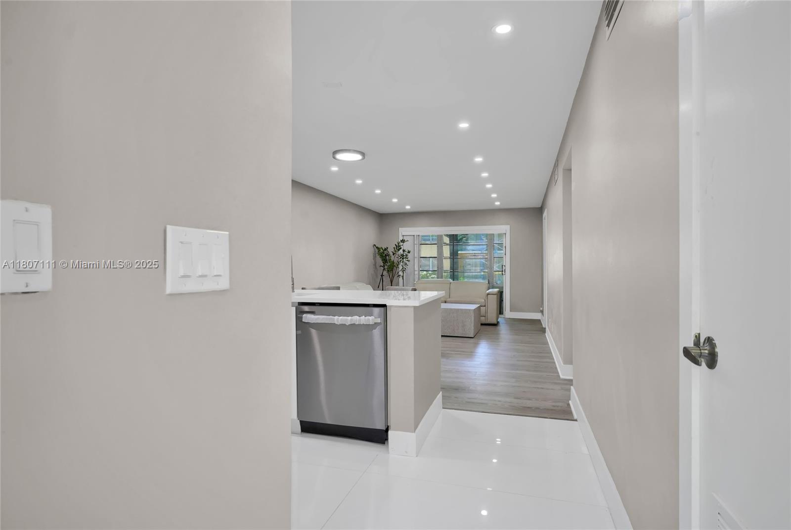 100 Ashbury Rd 103, Hollywood, Broward County, Florida - 2 Bedrooms  
2 Bathrooms - 