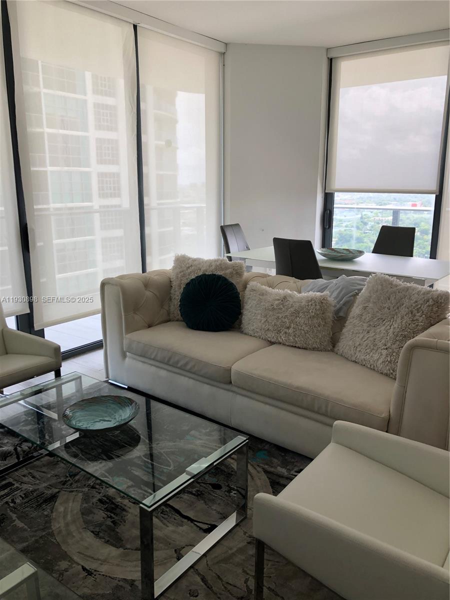 3401 MIDTOWN CONDO - Residential Lease