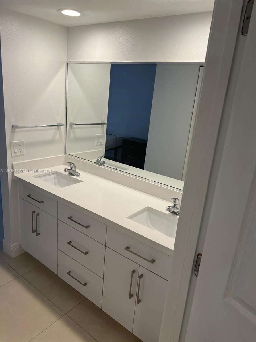 BRICKELL KEY ONE CONDO - Residential Lease