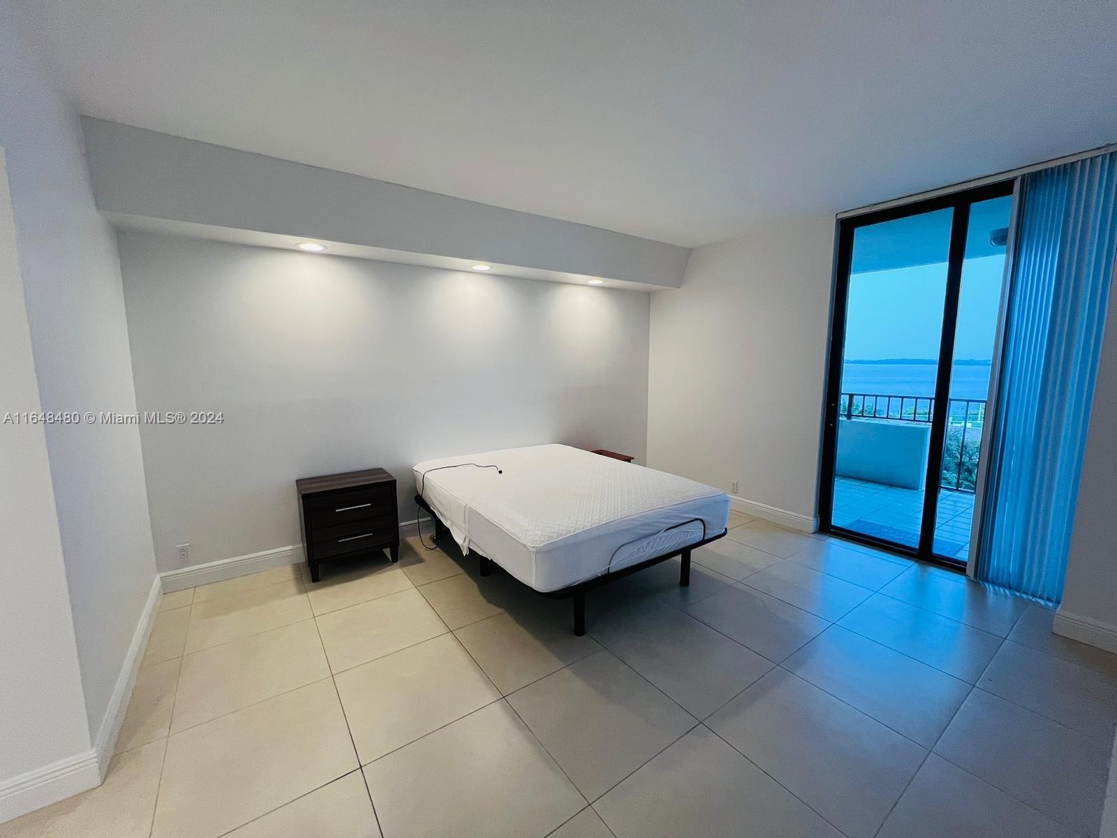 BRICKELL KEY ONE CONDO - Residential Lease
