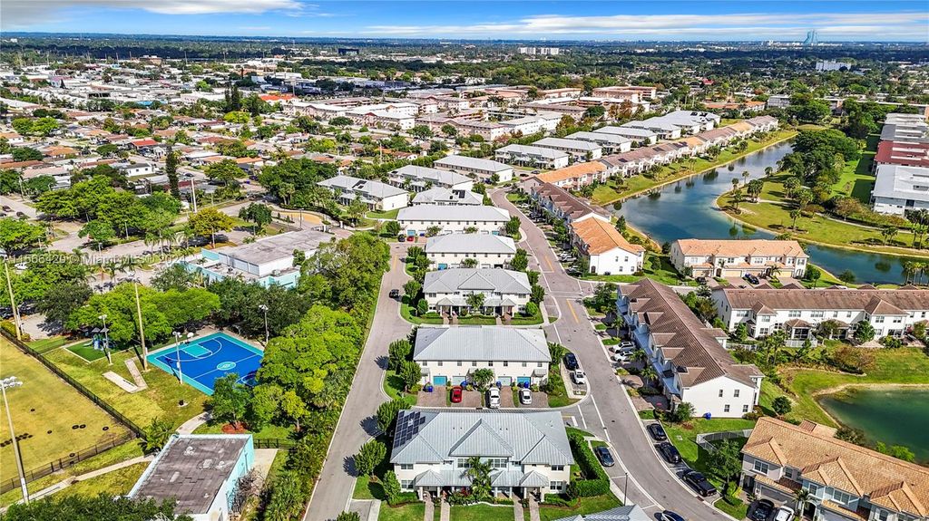 Photo of 5040 Eucalyptus Dr #2, Hollywood, FL 33021 (MLS # A11566420)