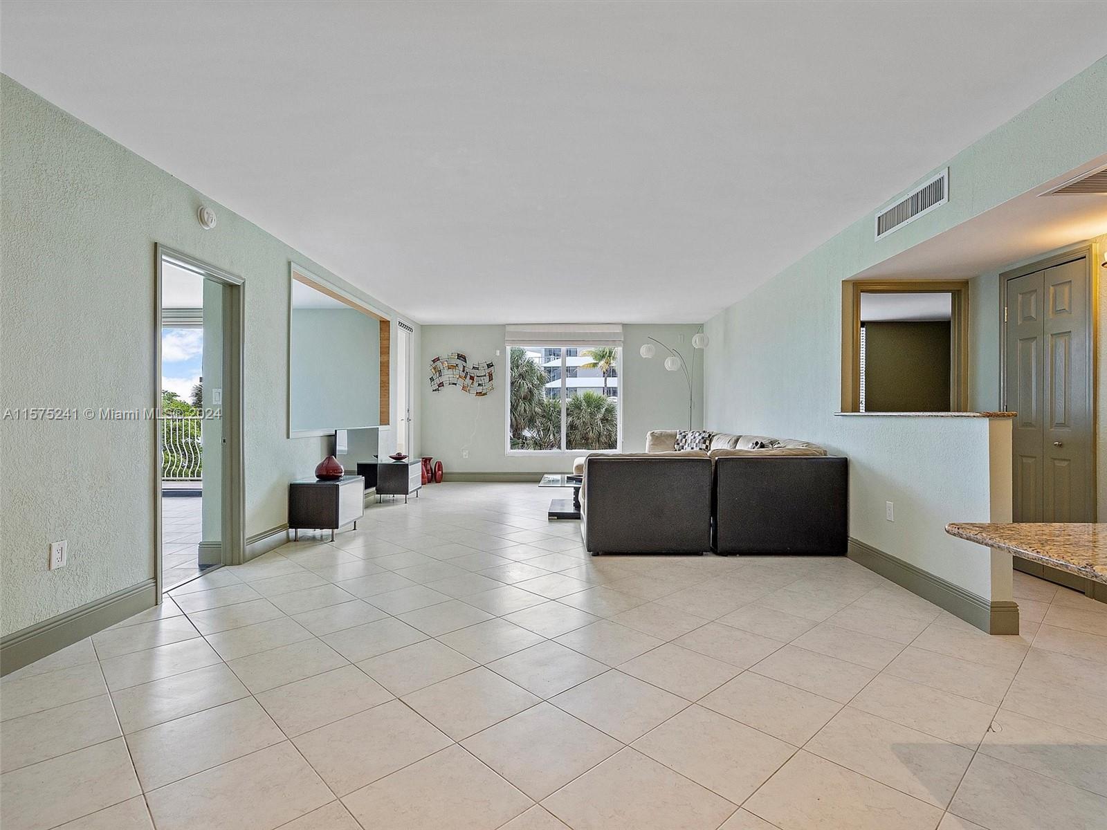 Property for Sale at 10350 W Bay Harbor Dr 2D, Bay Harbor Islands, Miami-Dade County, Florida - Bedrooms: 2 
Bathrooms: 2  - $589,000