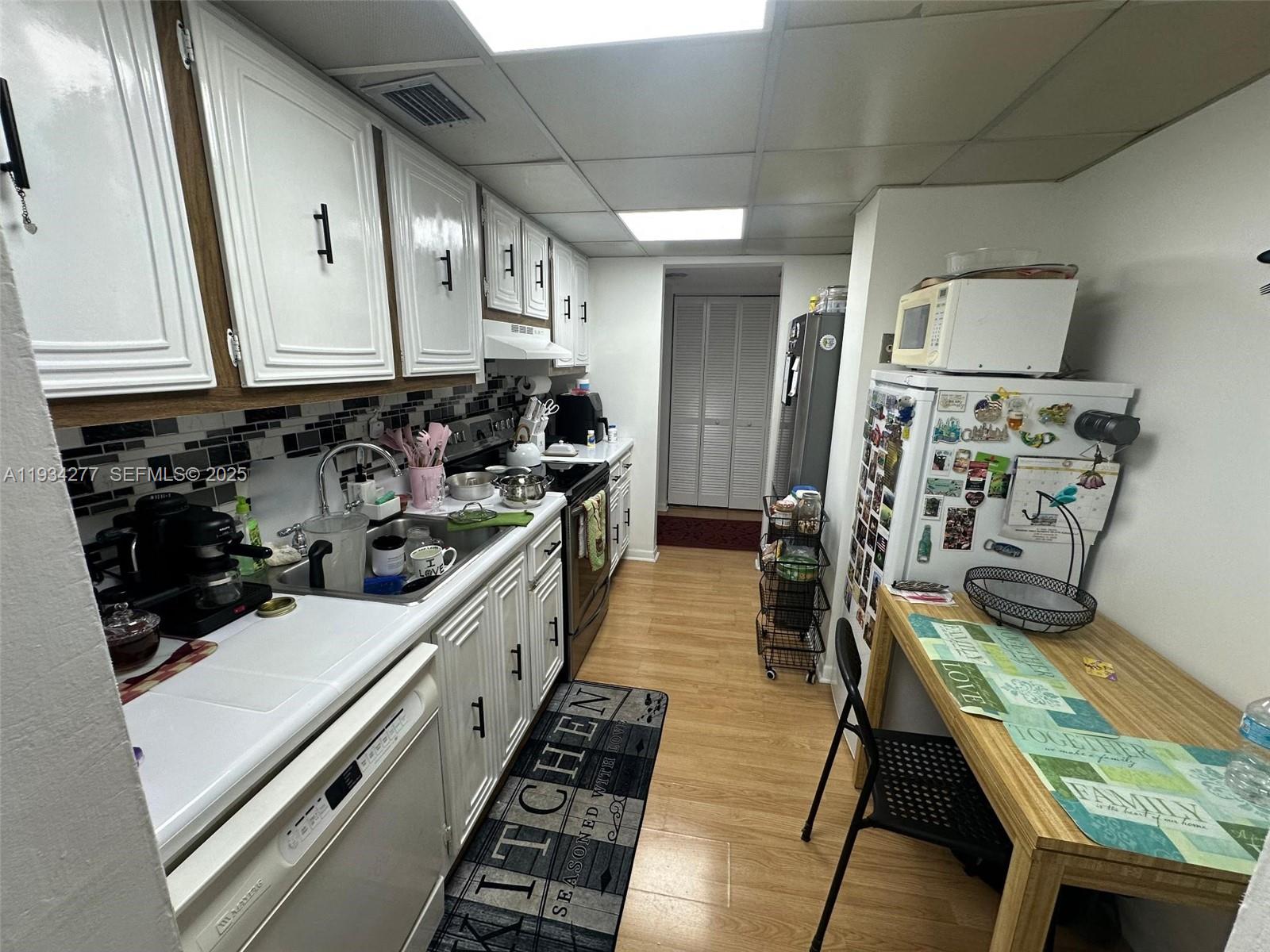 CONDOMINIUM 1 OF ENVIRON - Residential