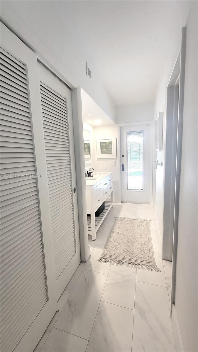 TOWN ESTATES - Residential