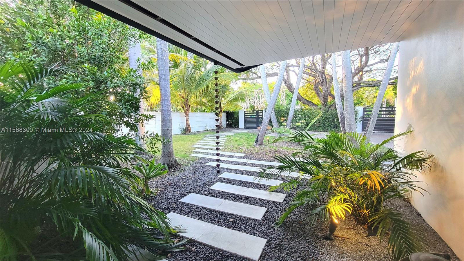 TOWN ESTATES - Residential